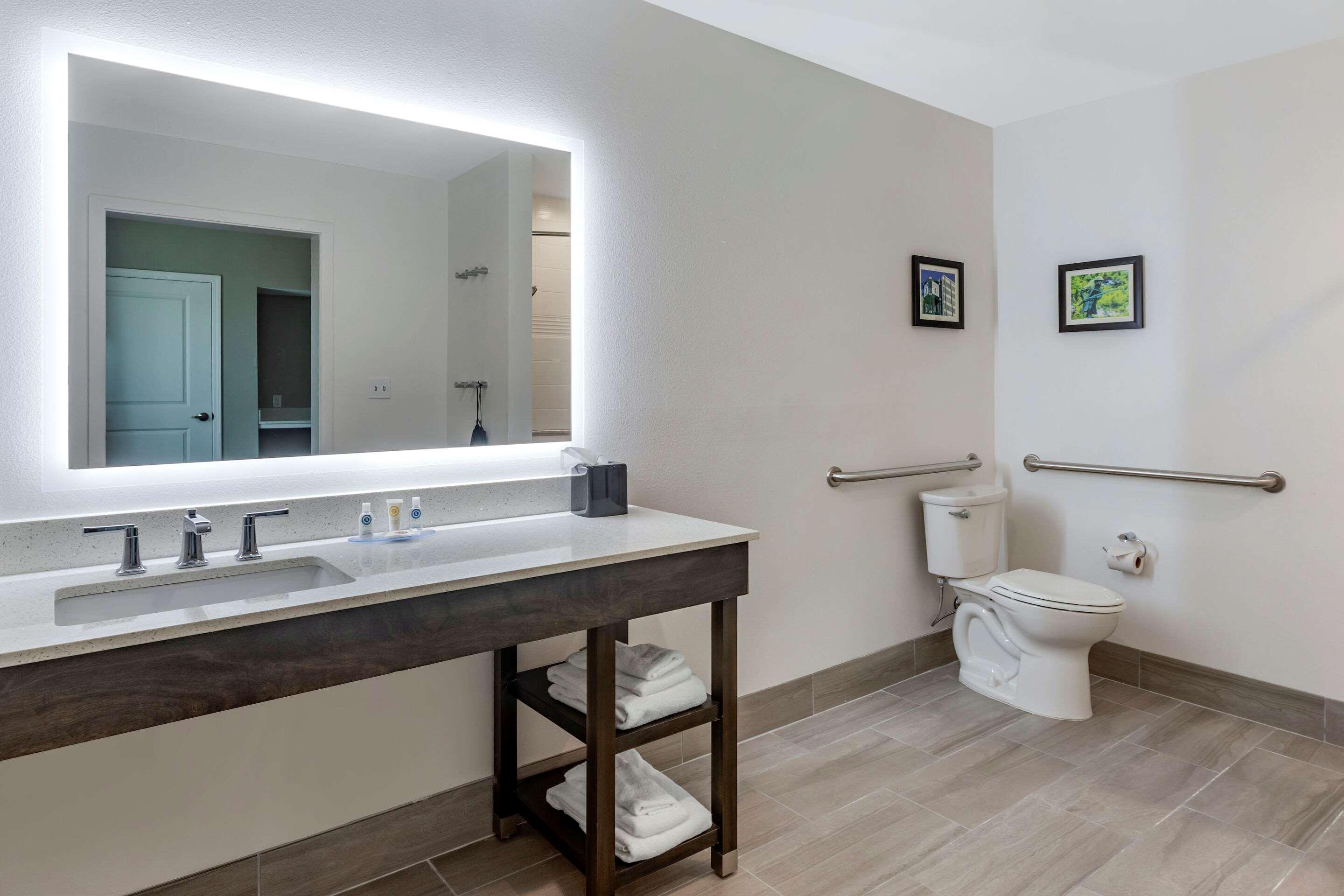 Comfort Inn & Suites أوليف برانش المظهر الخارجي الصورة