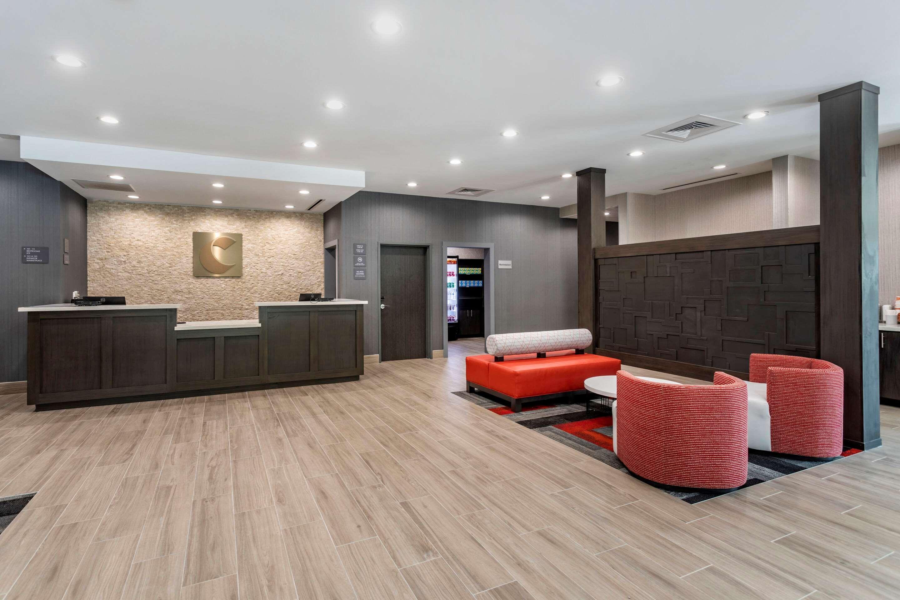 Comfort Inn & Suites أوليف برانش المظهر الخارجي الصورة