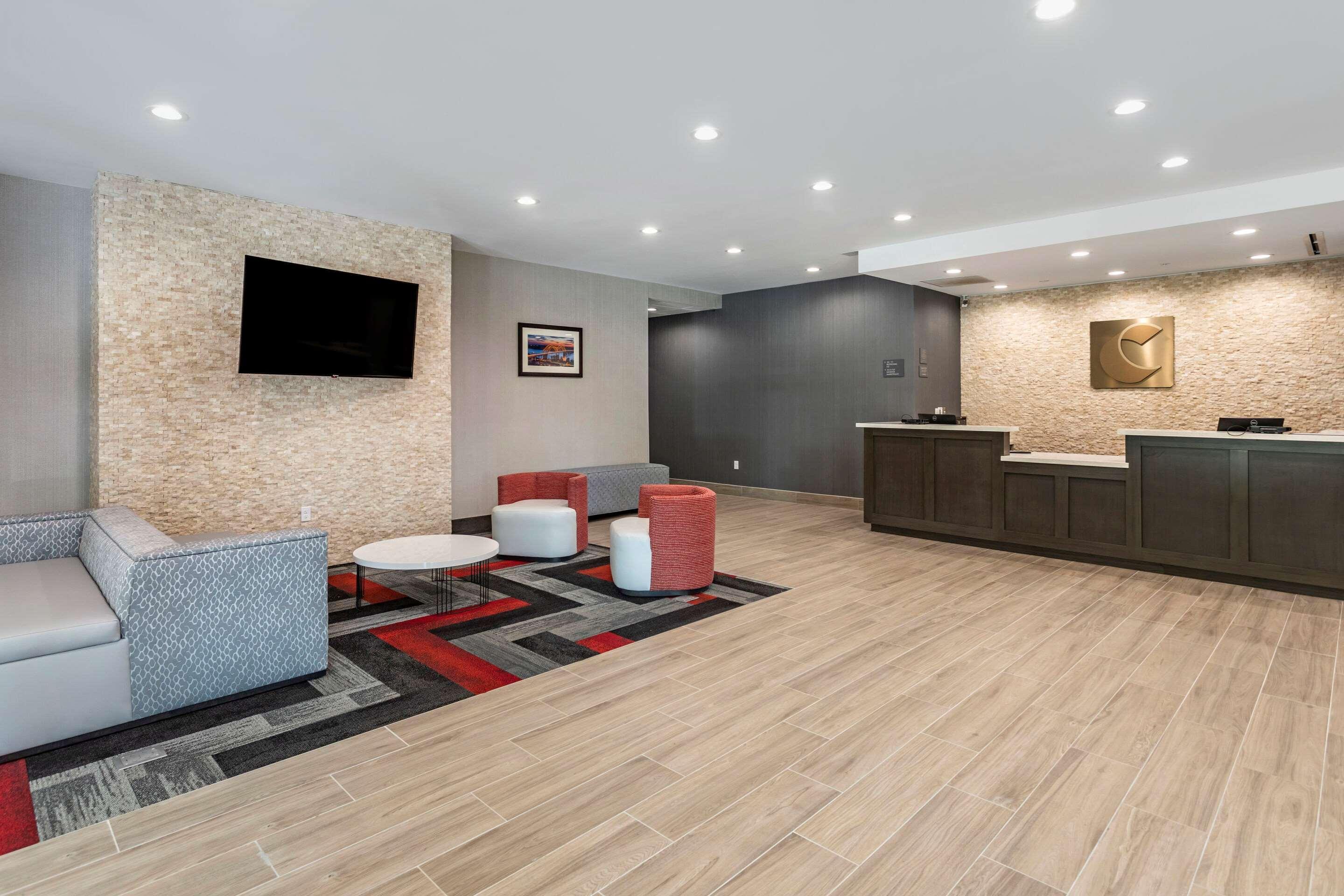 Comfort Inn & Suites أوليف برانش المظهر الخارجي الصورة