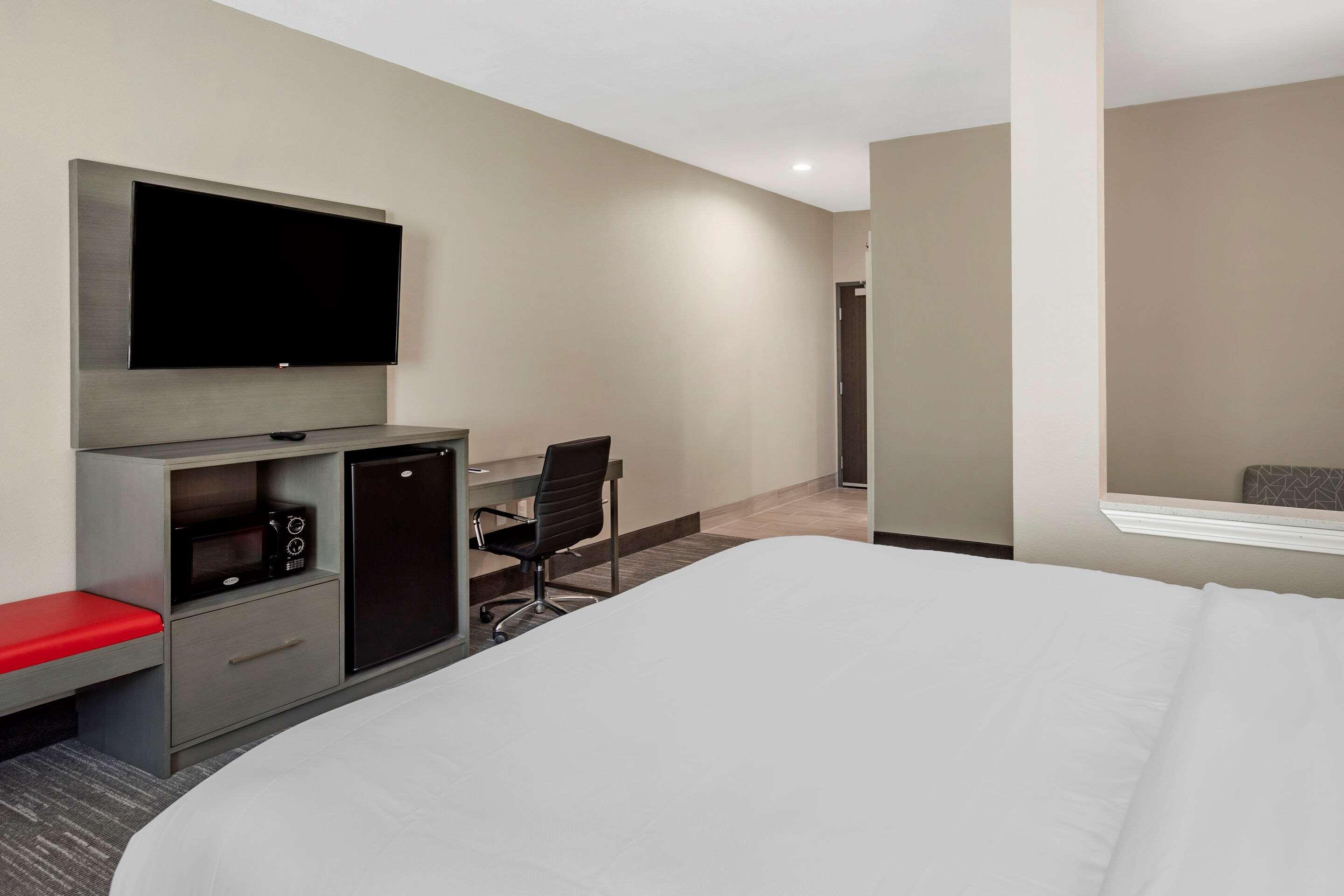 Comfort Inn & Suites أوليف برانش المظهر الخارجي الصورة